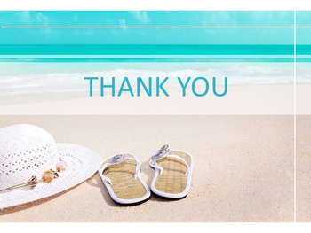 Modello PPT gratuito - Sandalo da spiaggia su una spiaggia sabbiosa_06